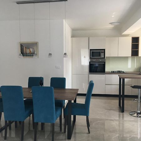 Leneda Apartments With Pool Πούλα Εξωτερικό φωτογραφία