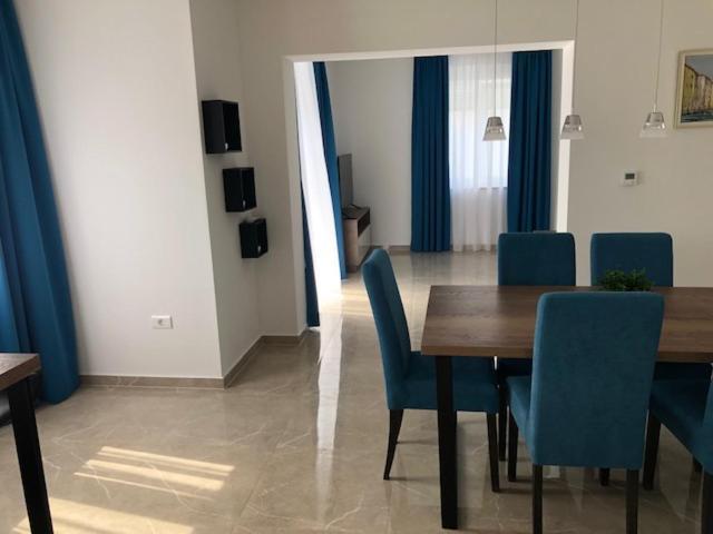 Leneda Apartments With Pool Πούλα Εξωτερικό φωτογραφία