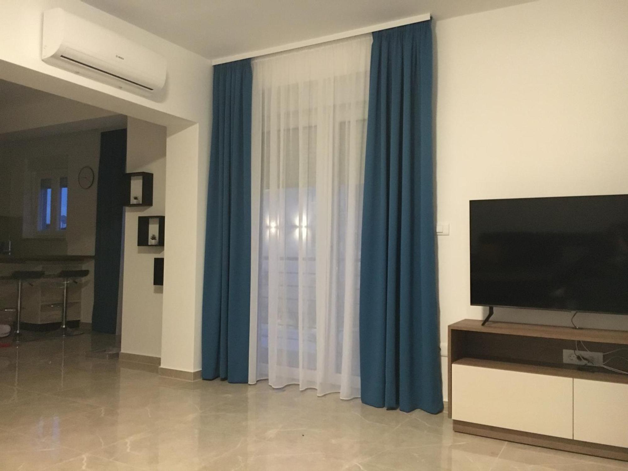 Leneda Apartments With Pool Πούλα Εξωτερικό φωτογραφία